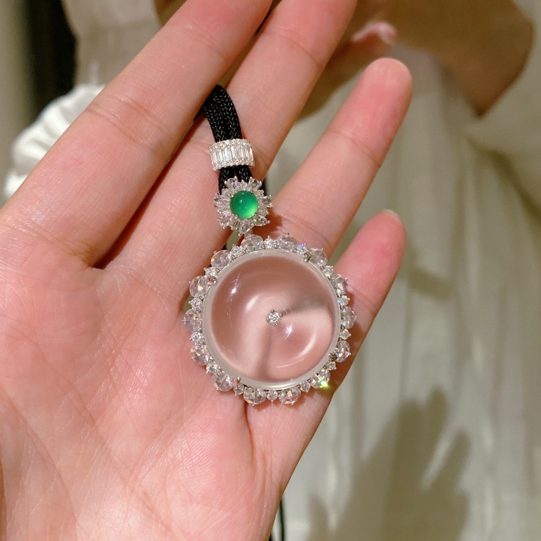 绿顶圆花头水沫玉平安扣项链女