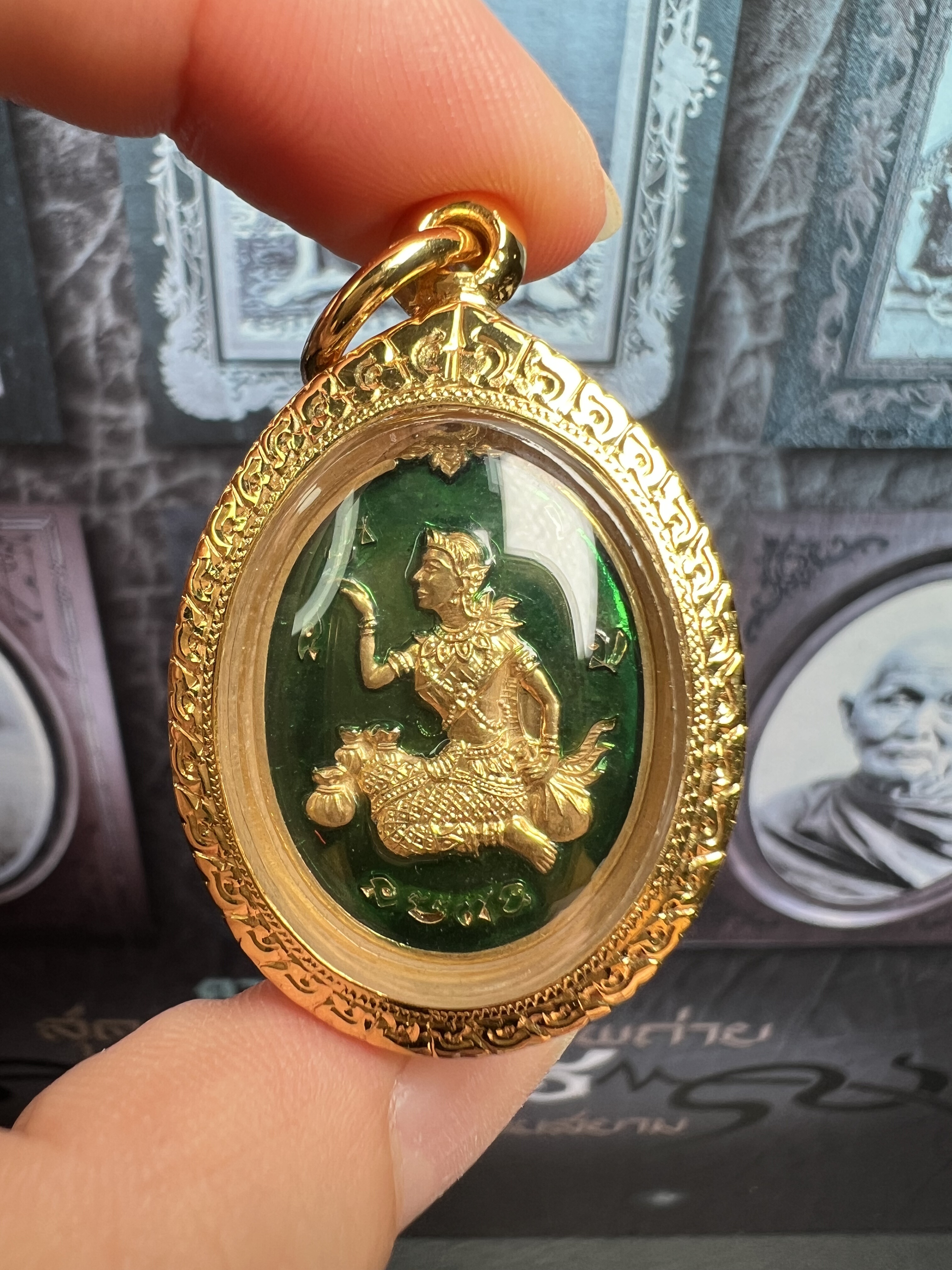 龙婆瑞2557招财女神 k金壳萨玛空鉴定卡 泰国佛牌招米吊坠 正品