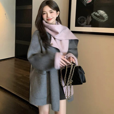 2025新款女韩版时尚撞色纯色a字显瘦羊毛外套长袖短款百搭 配围巾