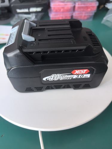 Makit.a 牧田 XGT40V3.0全极耳电池使用宁德时代新能安JP30非原装