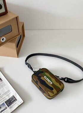 男士胸包ins潮牌简约斜挎包男休闲腰包潮背包学生运动挎包手机包