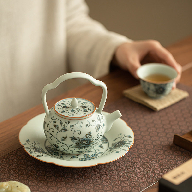 景德镇青花汝窑牡丹缠枝莲茶壶