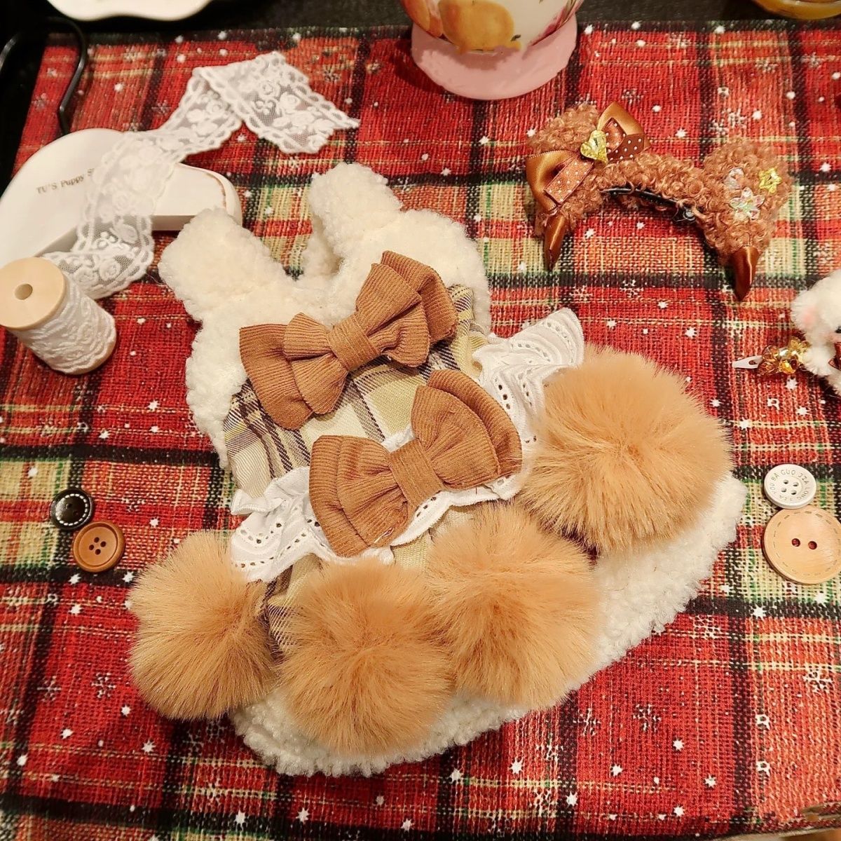 宠物狗狗服装秋冬季可爱大毛球背心中小型犬小狗衣服小猫衣服厚款