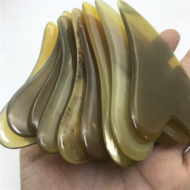 颜色好4-5毫米黄桃心片黄牛角心形刮痧板 厚度均匀颜色接近一等品