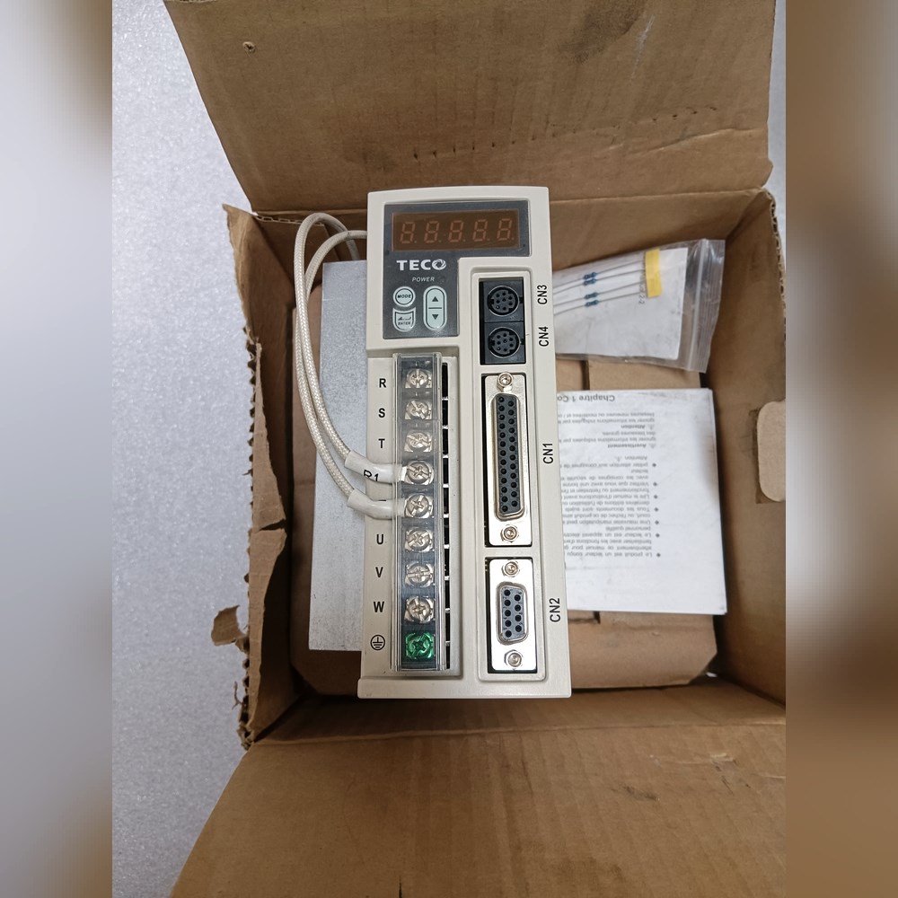 东元伺服驱动器JSDEP-20A未使用包装盖子破 议价