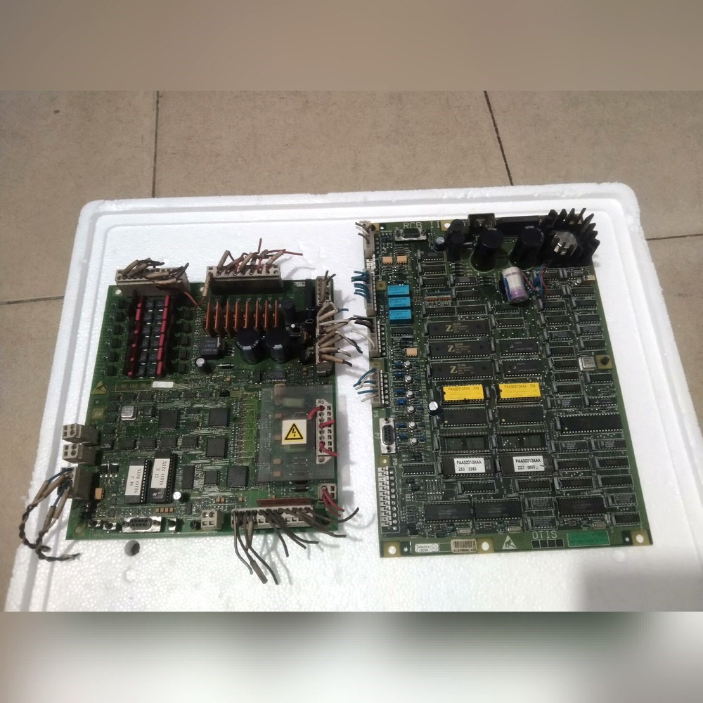 奥的斯电梯板LCB-2实物拍摄成色如图所示RCB- 议价
