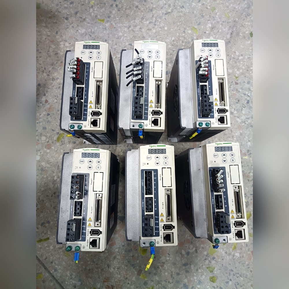 伺服驱动器LXM23DU15M3X 1.5Kw 功 议价