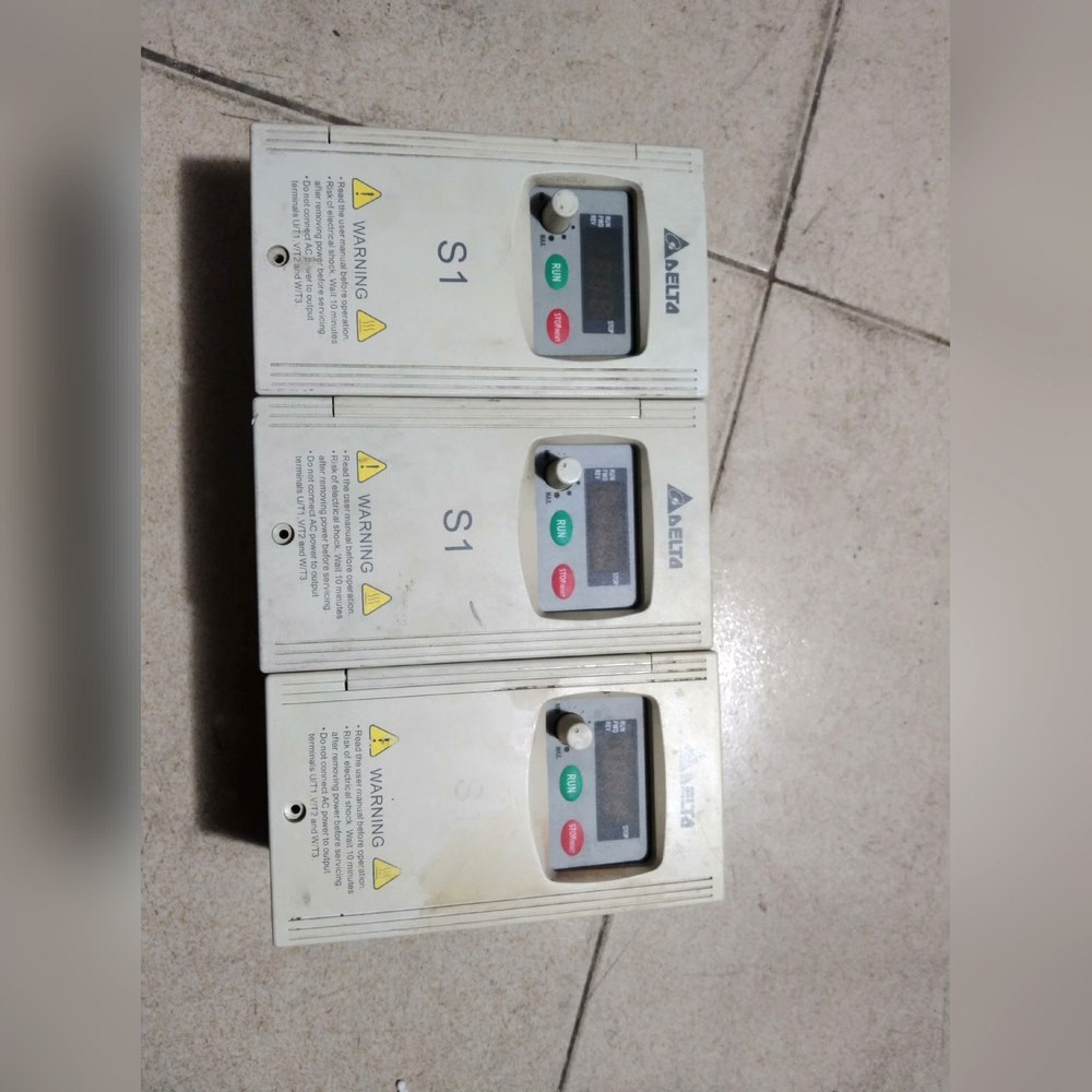 S1-VFD002S21A220v-0.2kw一起3台 议价