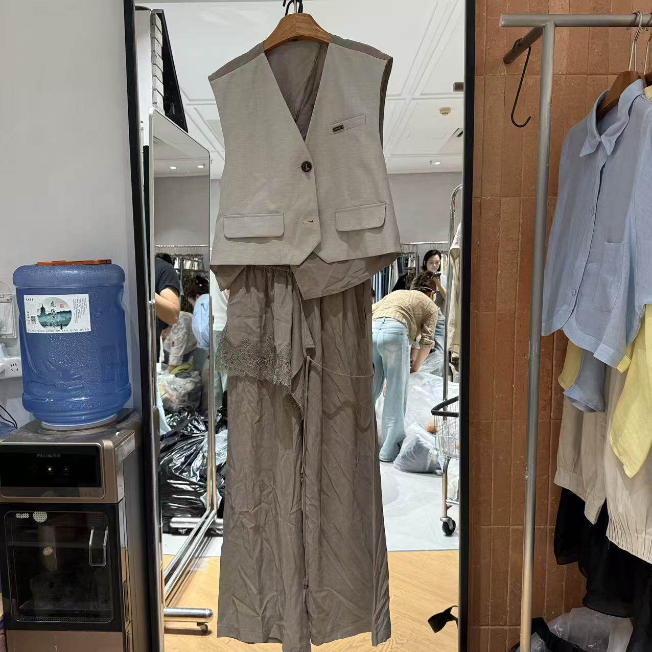 欧洲站2026夏新款老钱风气质通勤西装设计感马甲+阔腿裤套装4136