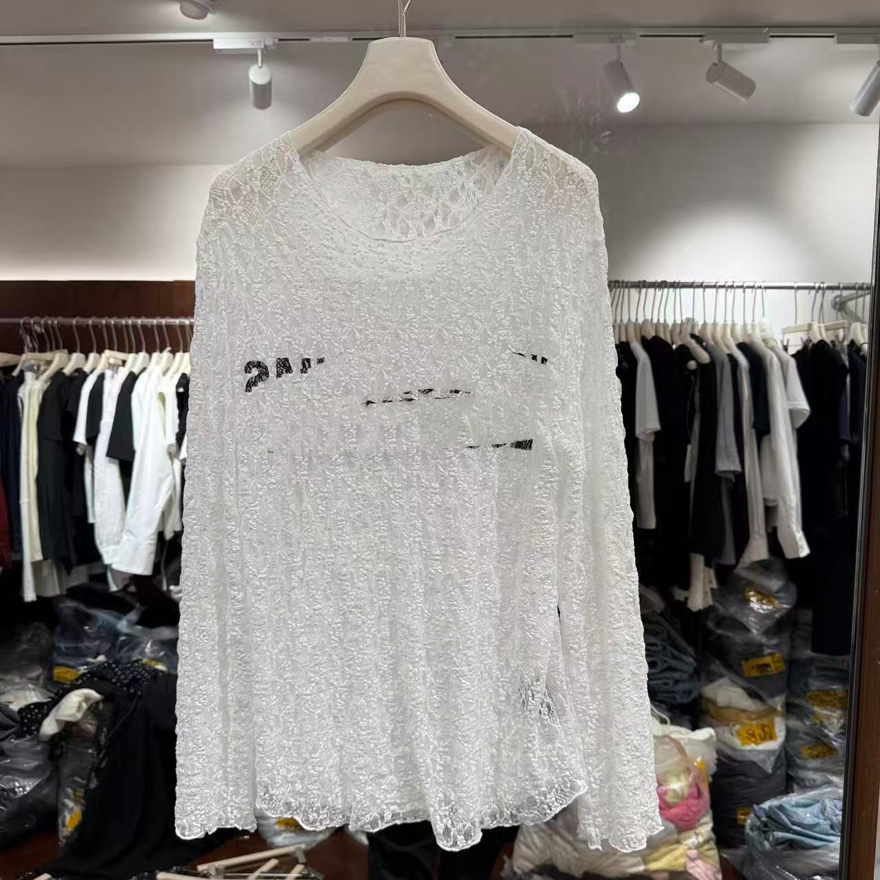 欧洲站2026夏季新款欧货时尚弹力压花工艺透视洋气舒适上衣15272