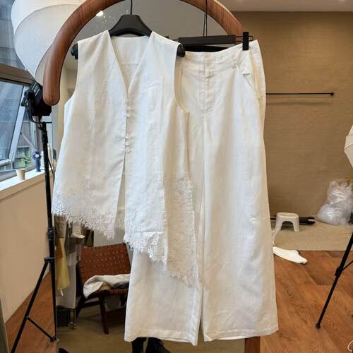 欧洲站2026夏新欧货优雅蕾丝斜下摆无袖马甲+休闲裤时尚套装25656