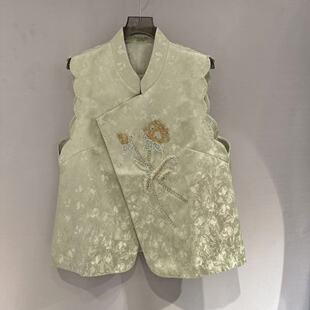 欧洲站2026春新款 国风马甲女5895 欧货立领波浪边轻奢刺绣花朵无袖