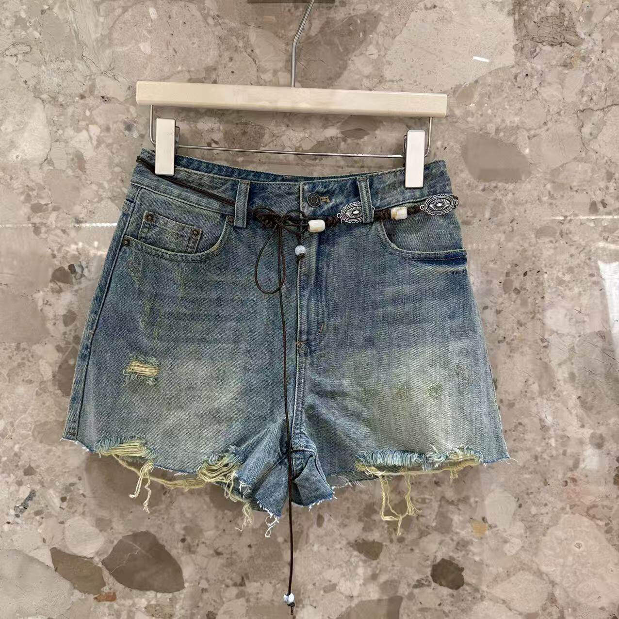 欧洲站2026新款欧货辣妹风编珠腰绳破洞毛边洋气阔腿牛仔短裤220