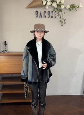 欧洲站2025冬新时尚翻领皮毛一体鹅绒服女短牛仔羽绒服外套69655