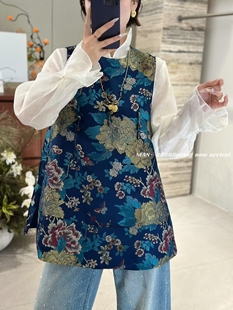 曼曼家2026早春新款时尚圆领国风重工牡丹花盘扣提花无袖马甲