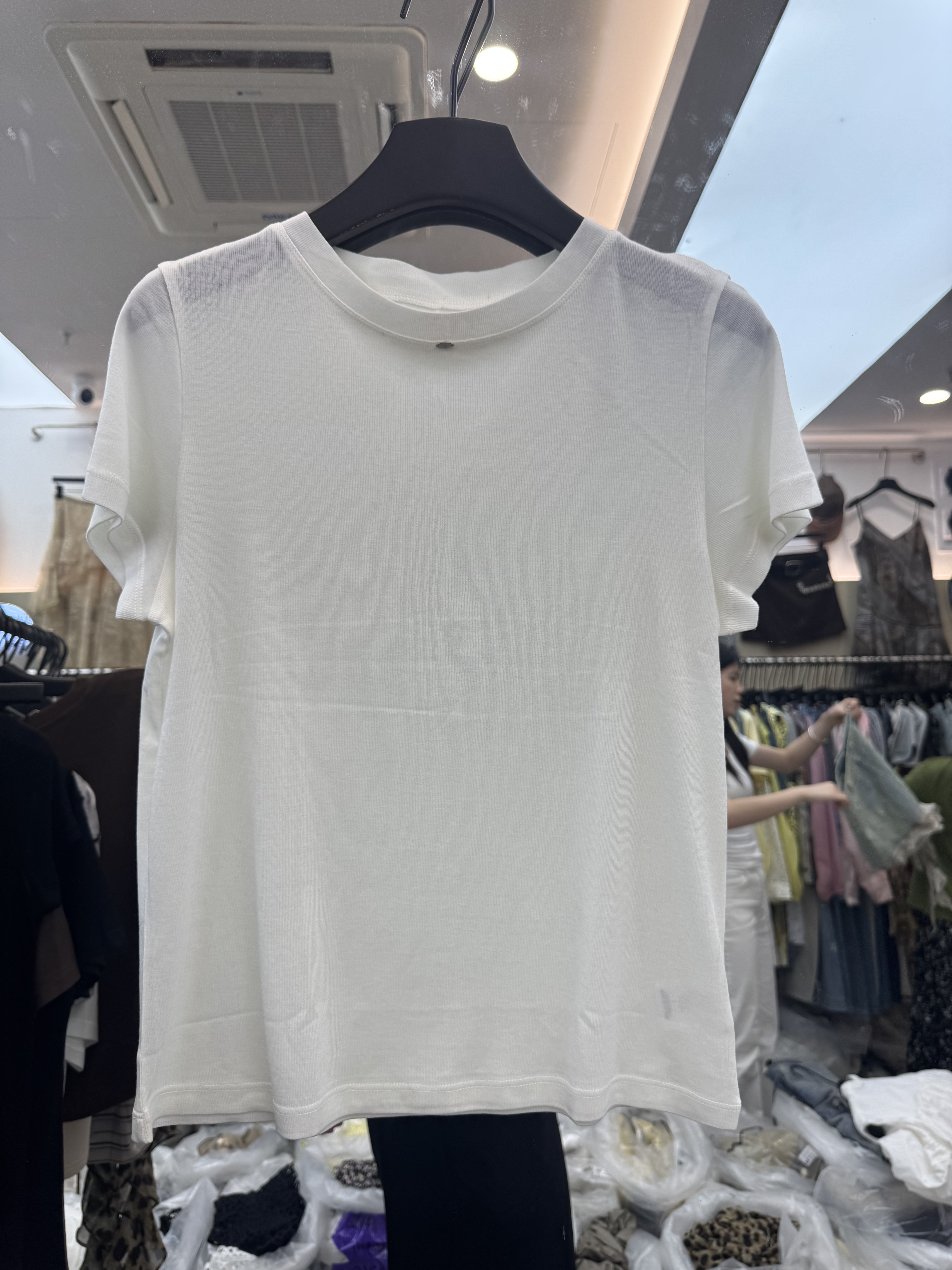 欧洲站2026夏新款欧货圆领简约百搭洋气女短袖面膜T恤上衣潮