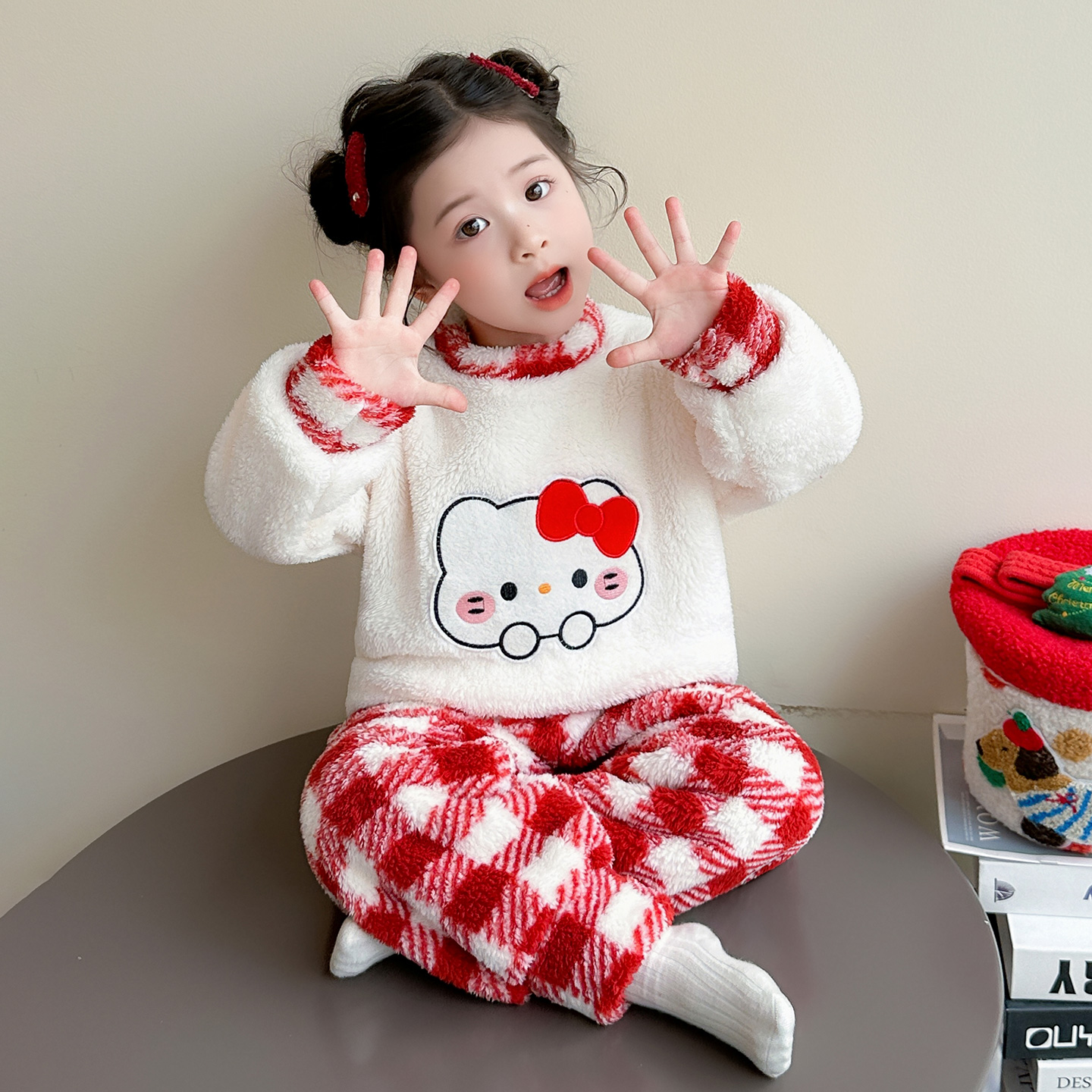 女童珊瑚绒睡衣冬季小女孩卡通家居服格子裤套装儿童宝宝保暖睡衣