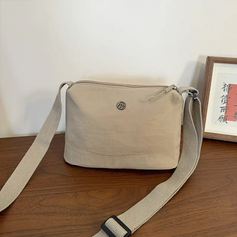 包包女款爆款2026春秋冬新款时尚单肩包百搭大容量休闲旅游斜挎包