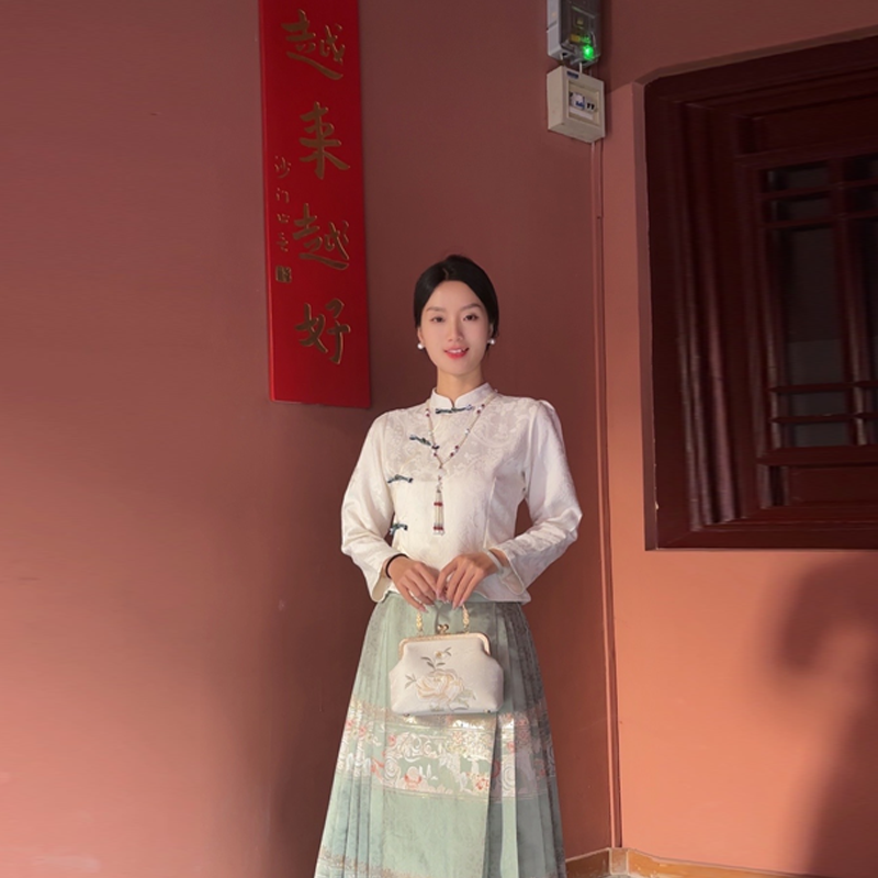 斜塘衣庄国风汉服新中式立领盘扣提花正肩上衣女【屿风】