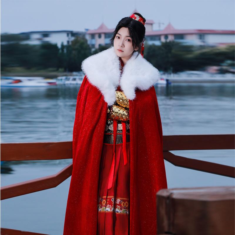 斜塘衣庄国风汉服披风女冬季长款狐狸毛领斗篷加厚外套 叶丽莎