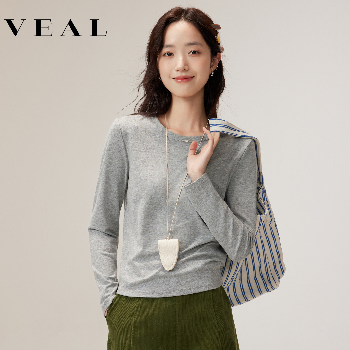 优可丝打底衫女秋冬新款圆领上衣