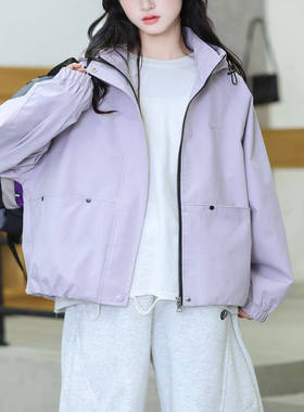 25B01 秋季新款简版刺绣三角冲锋衣外套