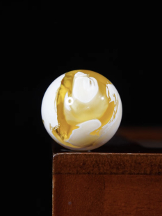 特价:琥珀蜜蜡烤色白花蜡妖孽花纹金瓷白溶洞蜜蜡圆珠多宝珠