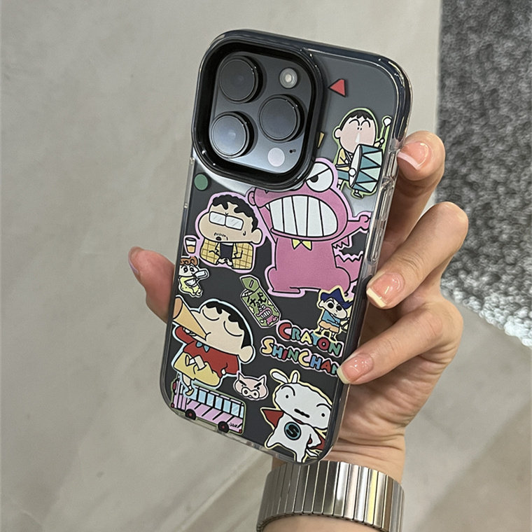 卡通日系动漫小新家族适用于iPhone15promax手机壳苹果15pro创意13promax个性13黑边14pro情侣14简约15男女xr