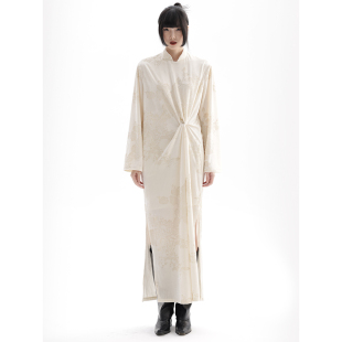 新中式 镜水浮金 扭结丝绒旗袍裙低开叉国风长裙 collection APOZi