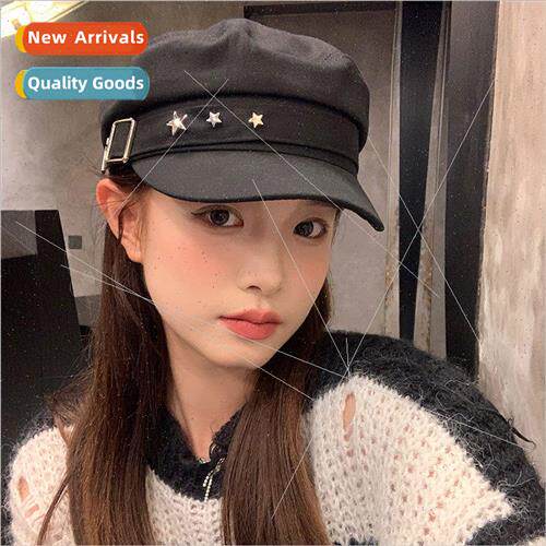 Retro newsboy cap show face small hundred with painter beret