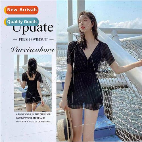 2022 summer new swimsuit one-piece fashion belly lace short-