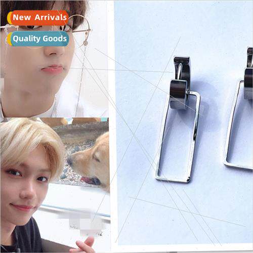 StrayKids group Han  Sung Han Felix Lee Long Bok Earrings Re