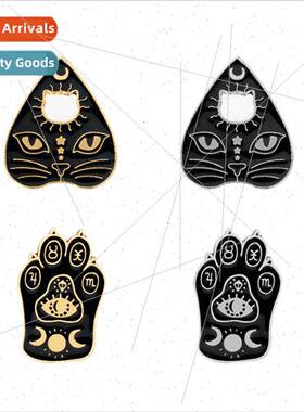 Witch WITCH cat cat paw alloy drip oil brooch punk  metal ba