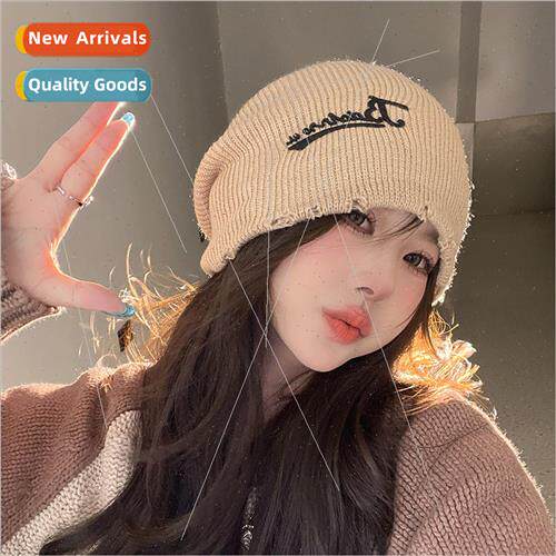 Autumn and winter show face small knitted cap Korean broken