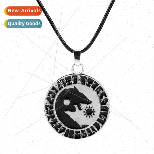 New Nordic pirate wolf head Viking necklace Tengu eclipse mo