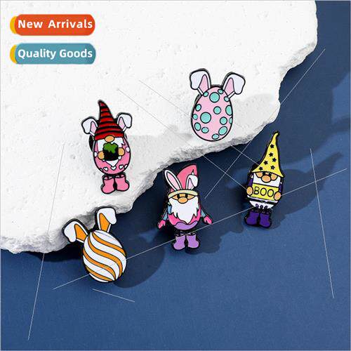 Cartoon Christmas egg brooch cute quirky Santa Claus faceles