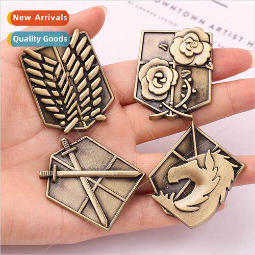 Anime Attack on Titan metal brooch town guard rose law en适