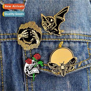 Rose Jewelry with Hand Skull Bee Bat Creative Punk Vintage