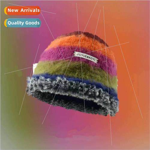 che retro color clashing pig hair striped wool cap gradient