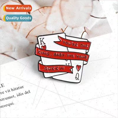 Cardboard card brooch KQ playing card badge metal badge cors