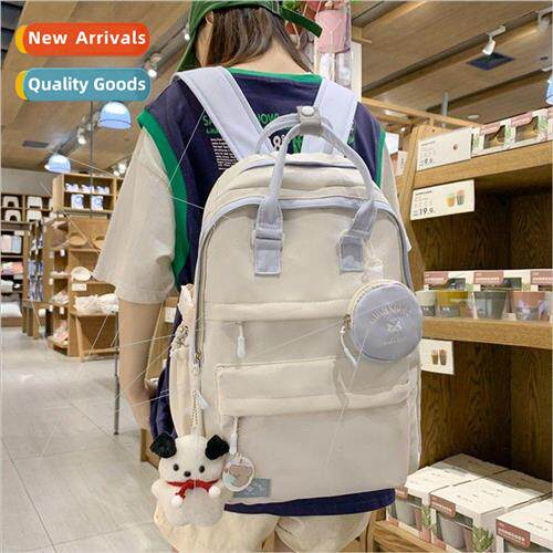 New students antique sense of large-capacity junior high sch
