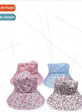 2020 Rural women working in the field with a hat sunscreen d