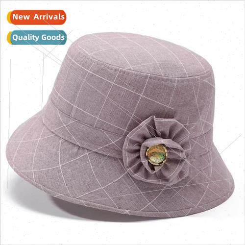 Middle-aged and elderly single hat ladies grandmother spring