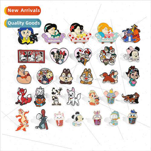 Cartoon characters around the metal badge Mickey Minnie Prin