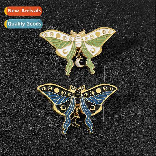 Butterfly brooch Japanese cartoon pin ins personalized cute