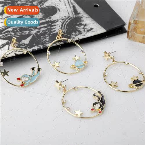 New cute creative spaceman earrings astronaut star earrings