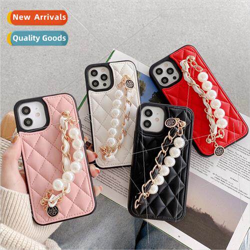 适用 Apple 14Promax new leather wristband phone case iphone1