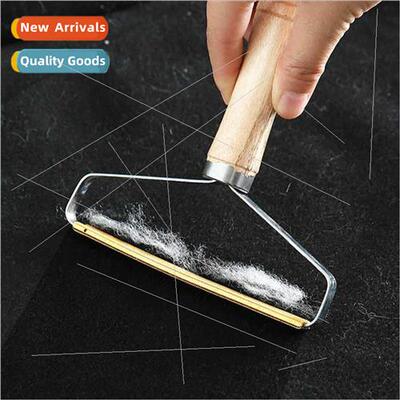 Wooden handle shaver does not hurt clothes hair remover twee