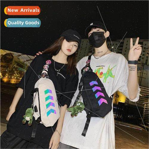 2022 new mens reflective ins shoulder bag casual student Kor