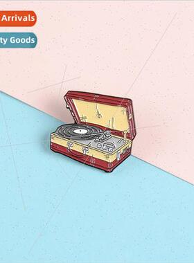 New Products Punk Retro ggage Record Player Cartoon Brooch H
